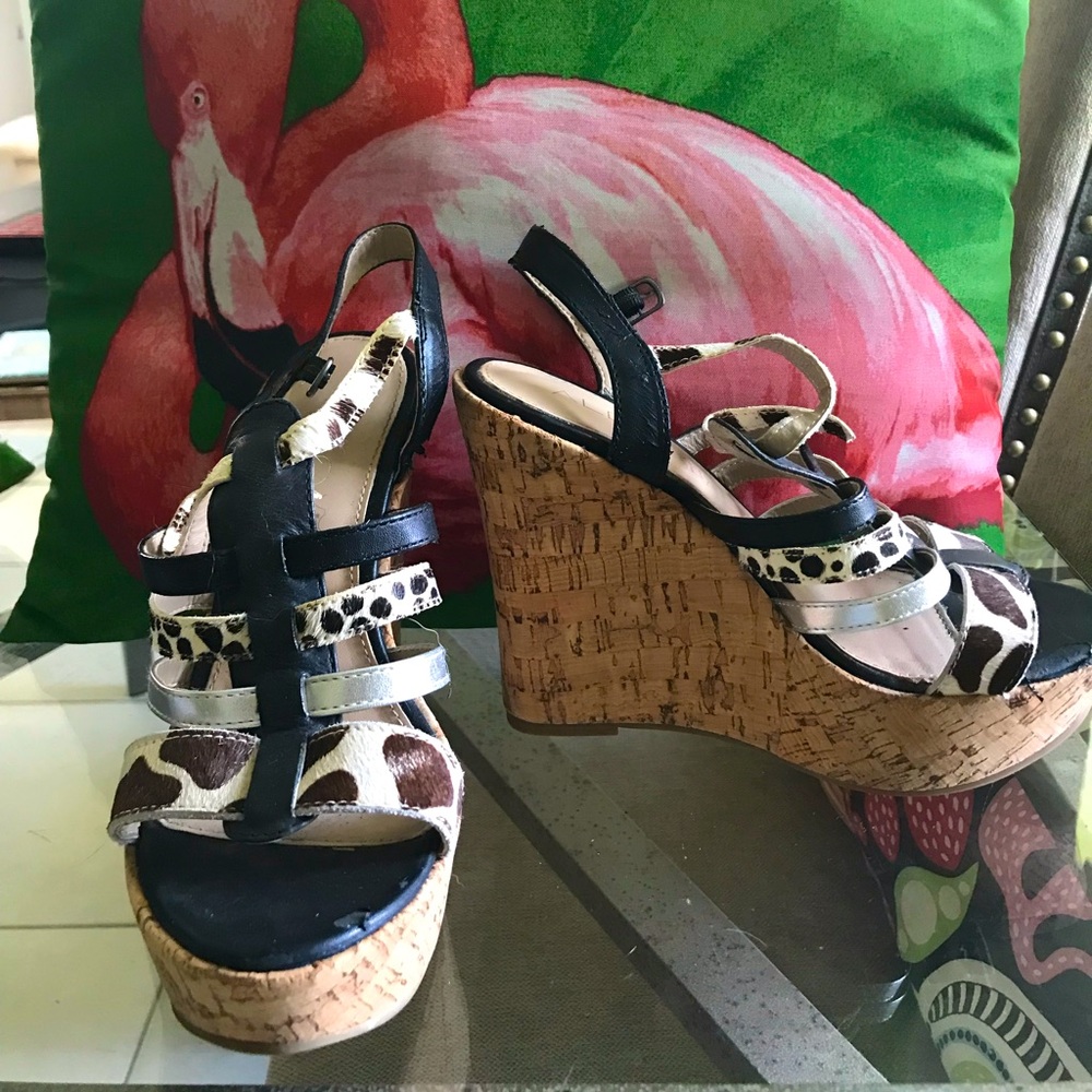 Beautiful Aldo shoes. Used twice